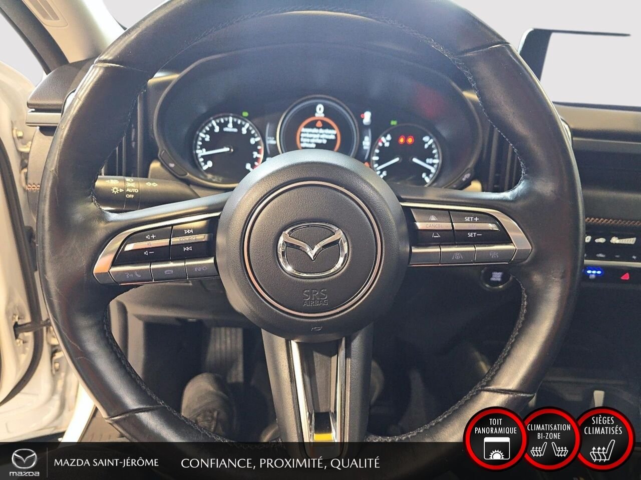 Mazda CX-50 GT | TOIT PANORAMIQUE | CUIR | AWD | 2023 Blanc Saint-Jérôme - photo #13