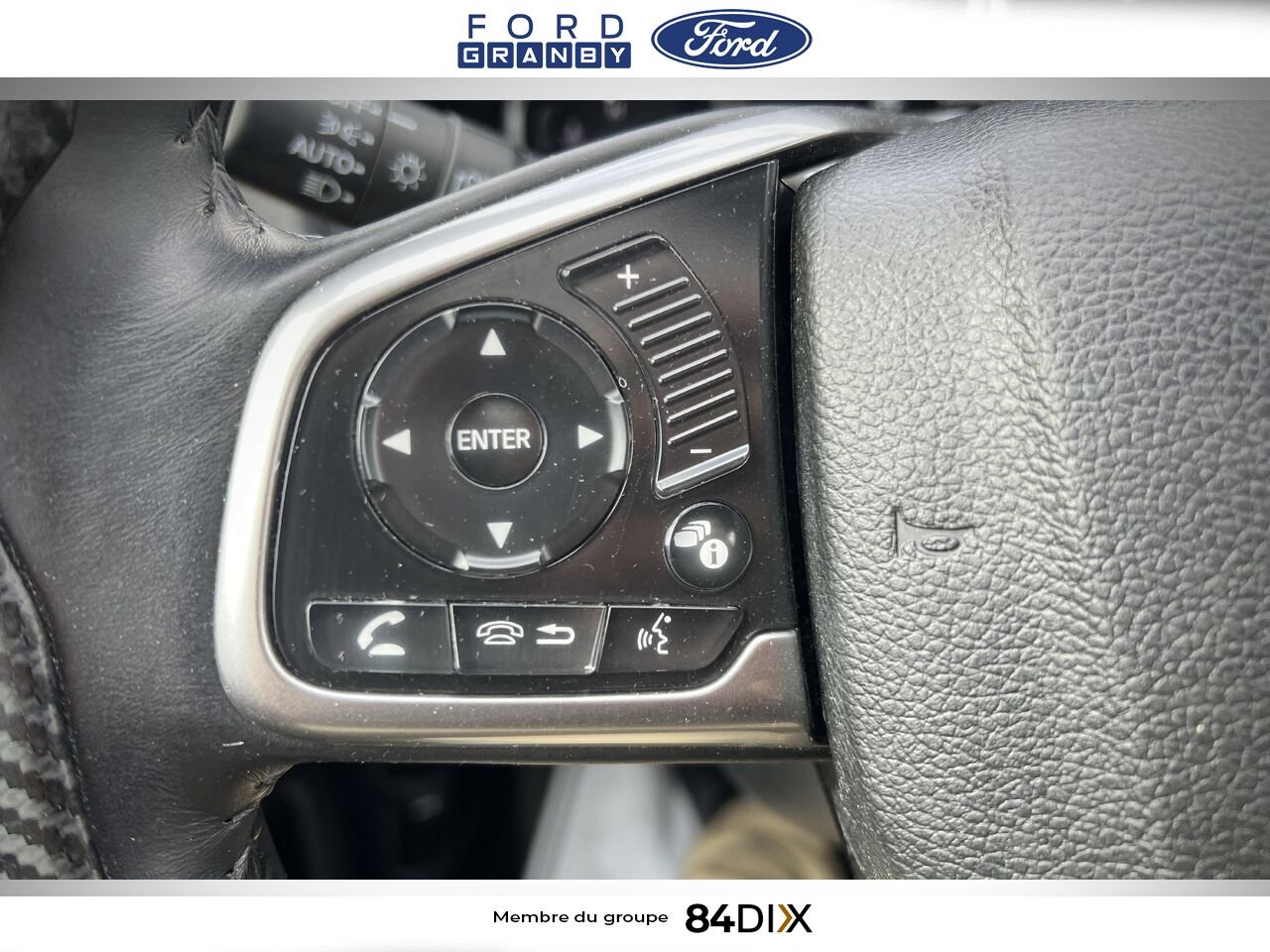 2017 Honda CR-V Touring White Granby - photo #16