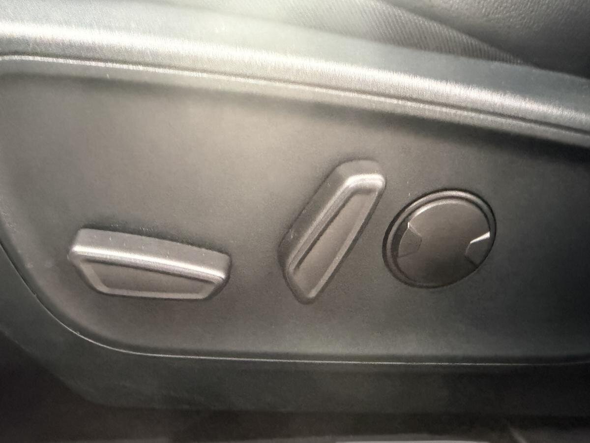 2020 Ford Escape Grey  - photo #10