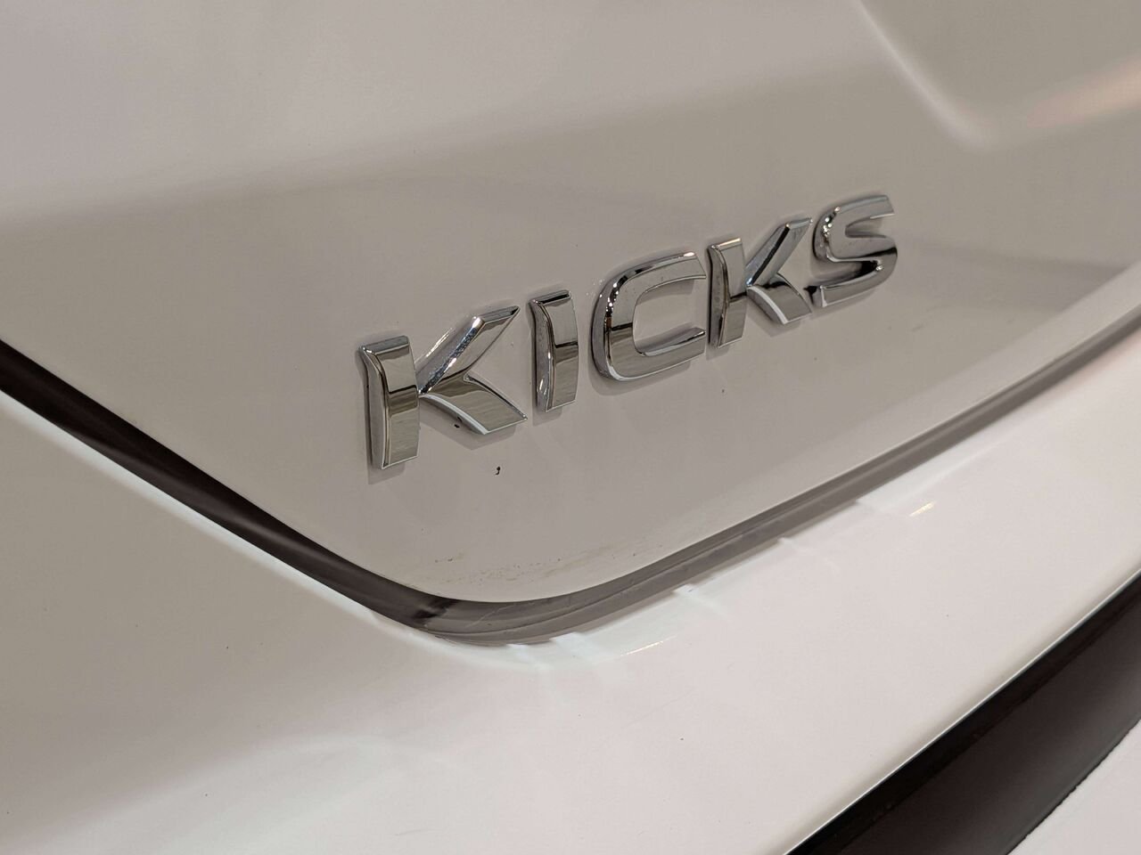 Nissan Kicks S FWD 2024 Blanc Mirabel - photo #30