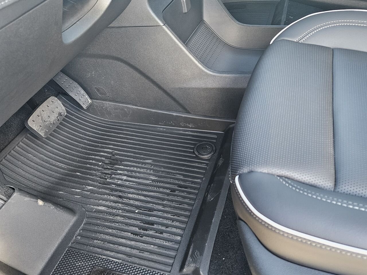 Buick Enclave Avenir 4 portes TI 2027 Blanc irisé triple couche Thetford Mines - photo #11