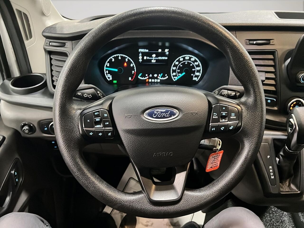 2025 Ford Transit fourgon utilitaire White Québec - photo #29