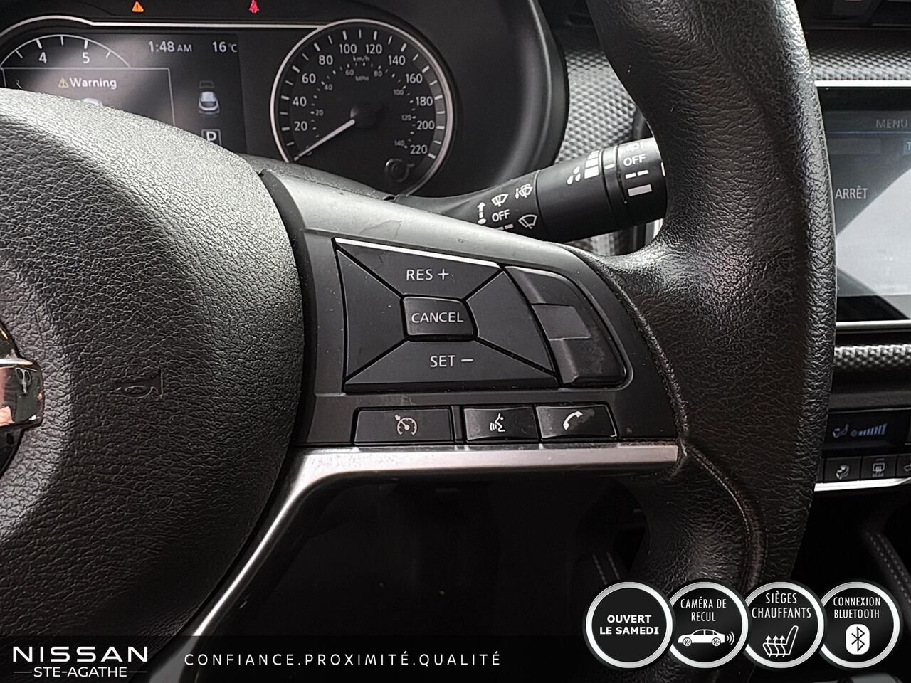 Nissan Kicks SV TA | 75 640 KM | CAMÉRA DE RECUL | CLIMATISATION AUTOMATIQUE | ACCÈS SANS CLÉ 2019 Gris Saint-Jérôme - photo #15