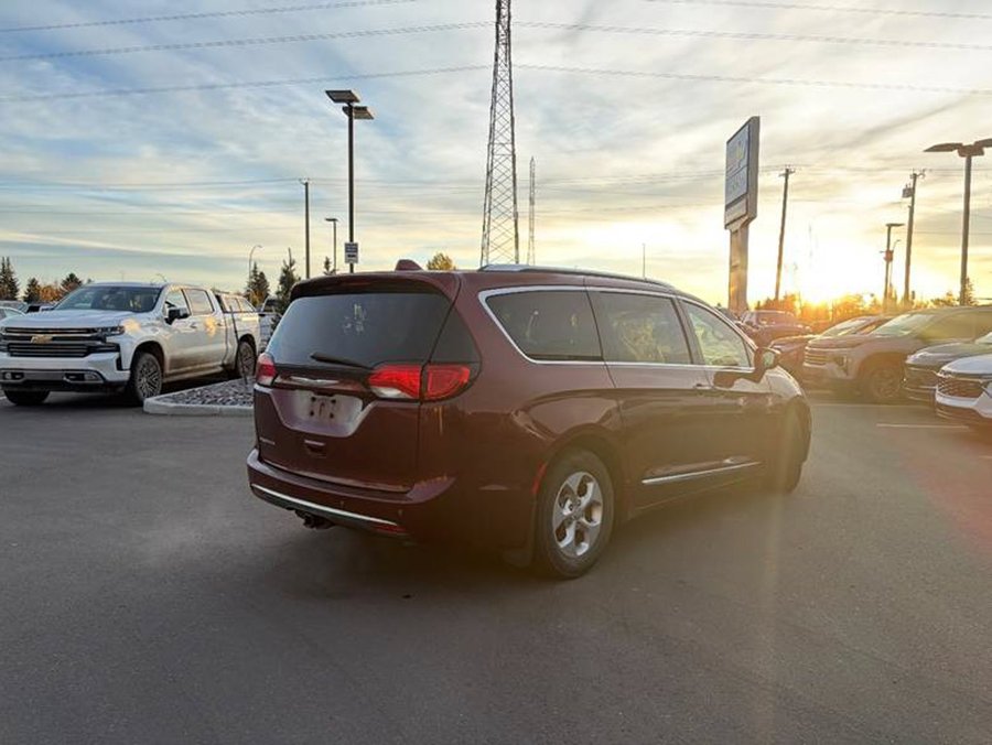2017 Chrysler Pacifica Touring-L Plus Red