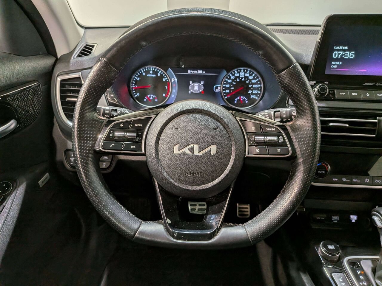 2023 Kia Seltos SX Turbo AWD w/Black Interior Black Val-David - photo #13