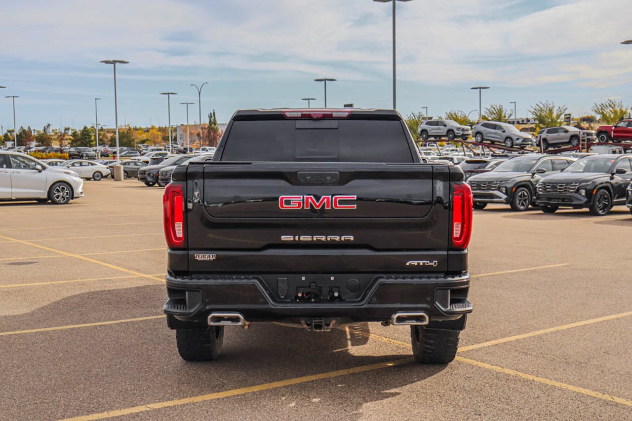 2022 GMC Sierra 1500 4WD Crew Cab 147 AT4 Black Sherwood Park - photo #6
