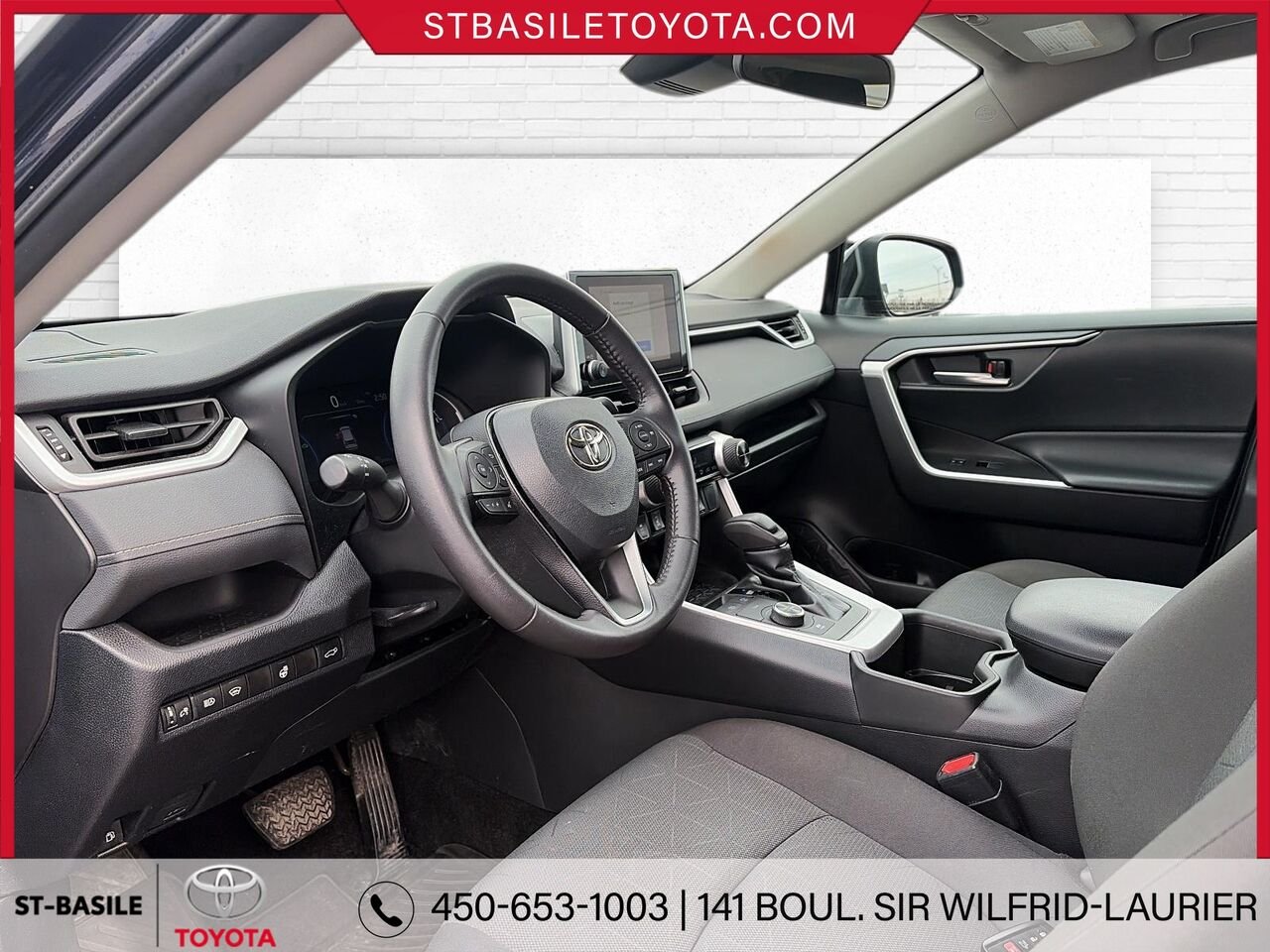 Toyota RAV4 Hybride 2023 Bleu heliographique Saint-Basile-le-Grand - photo #11