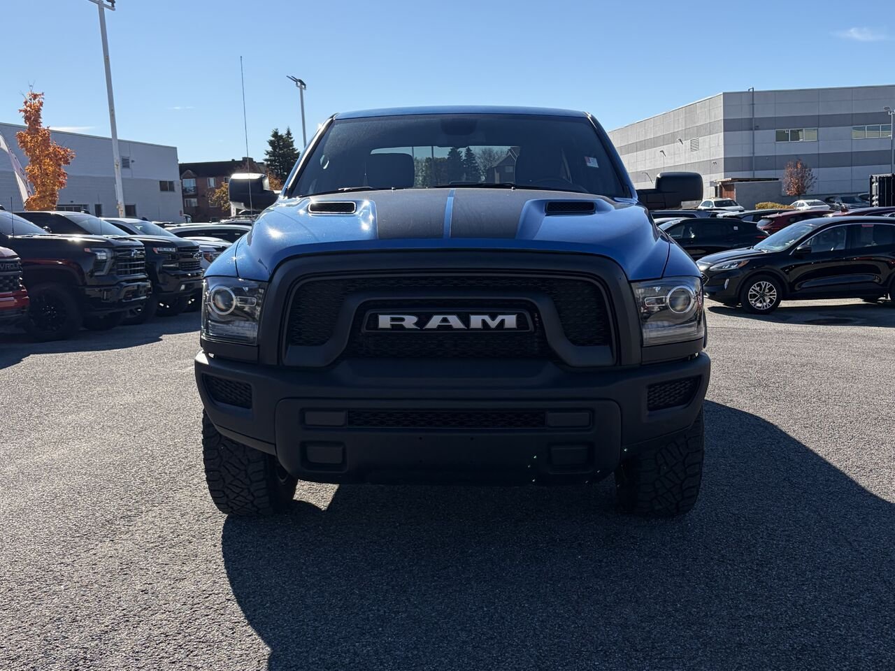 DODGE RAM 1500 SLT Warlock cabine d'équipe 4x4 caisse de 5 pi 7 po 2023 Bleu Gatineau - photo #17