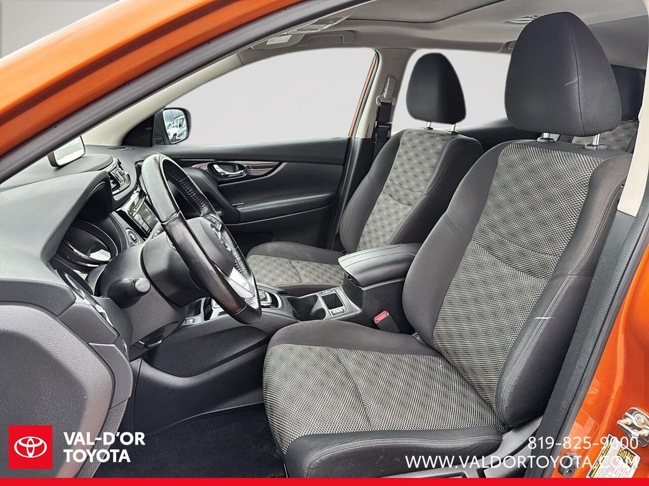 2023 Nissan Qashqai SV Orange Val-d'Or - photo #7