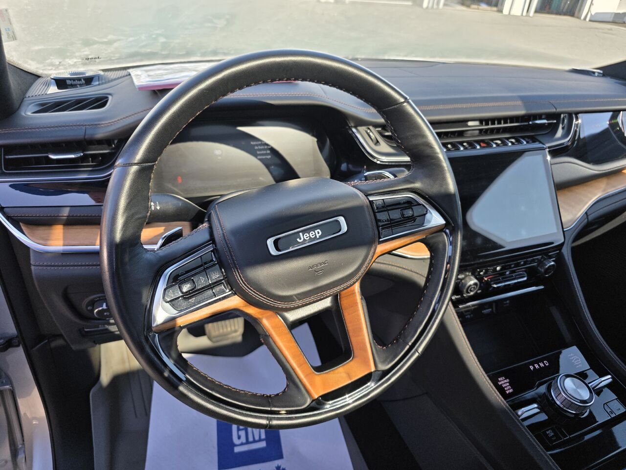 Jeep Grand Cherokee Summit Reserve 2024 Gris Rouyn-Noranda - photo #9