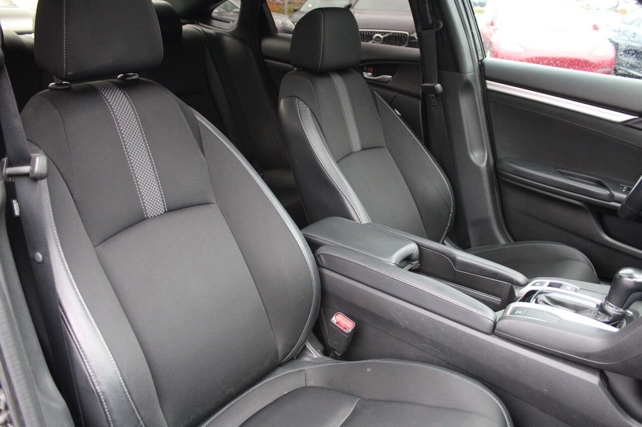 Honda Civic Berline VIN: 2HGFC2F88LH028429 2020 Noir Sainte-Rose - photo #8
