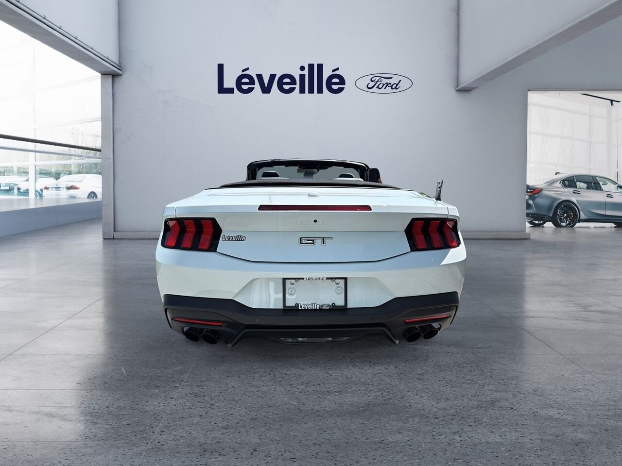2026 Ford Mustang Oxford White Saint-Jérôme - photo #4