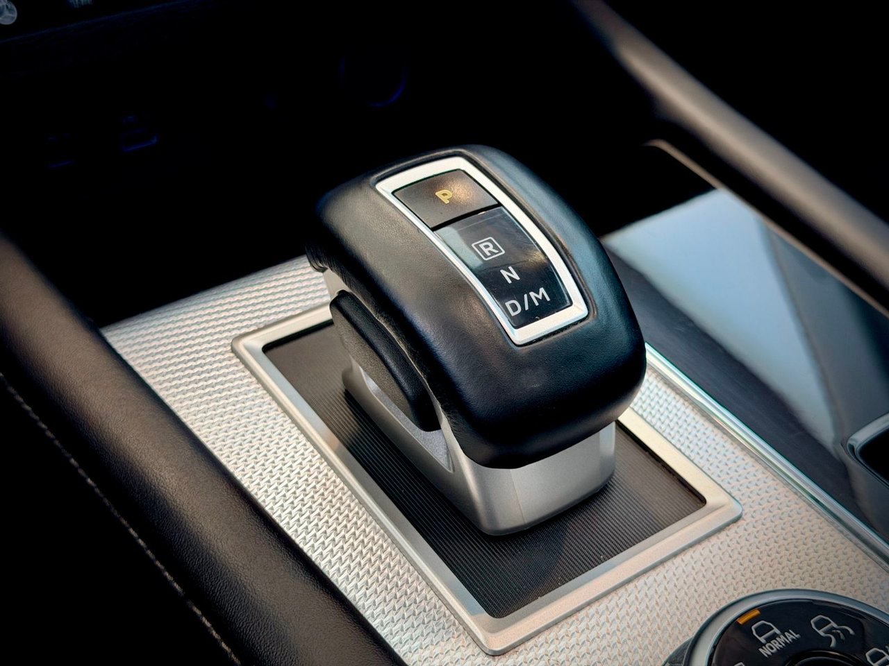 2023 Mitsubishi Outlander gray Notre-Dame-des-Prairies - photo #30