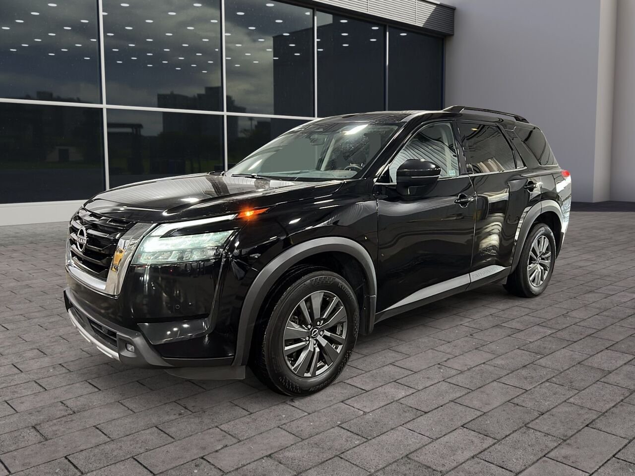 2024 Nissan Pathfinder Black Québec - photo #19