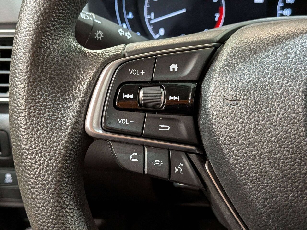 2018 Honda Accord Sedan LX CVT Black Mirabel - photo #14