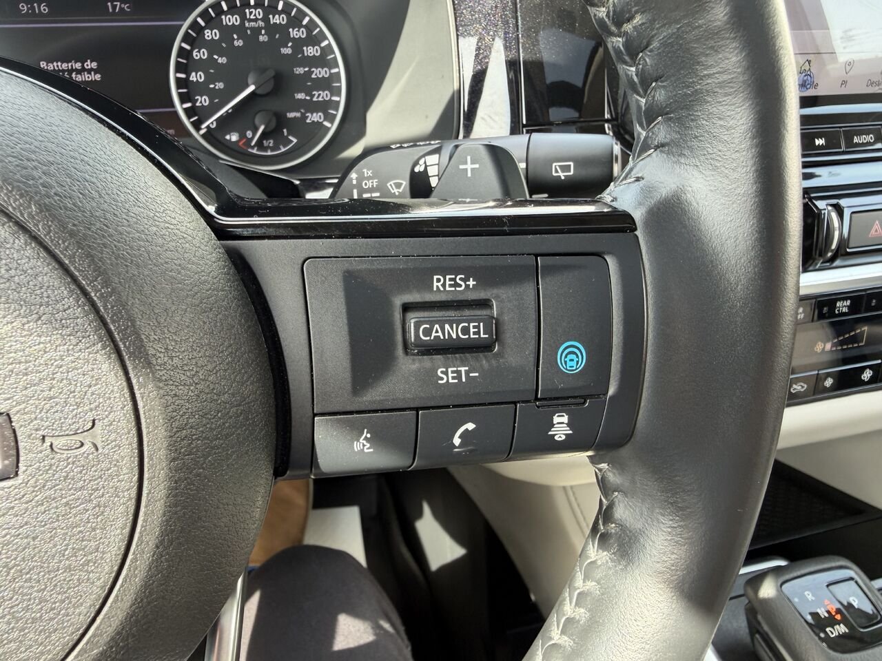Nissan Pathfinder 2024 Bleu Thetford Mines - photo #23