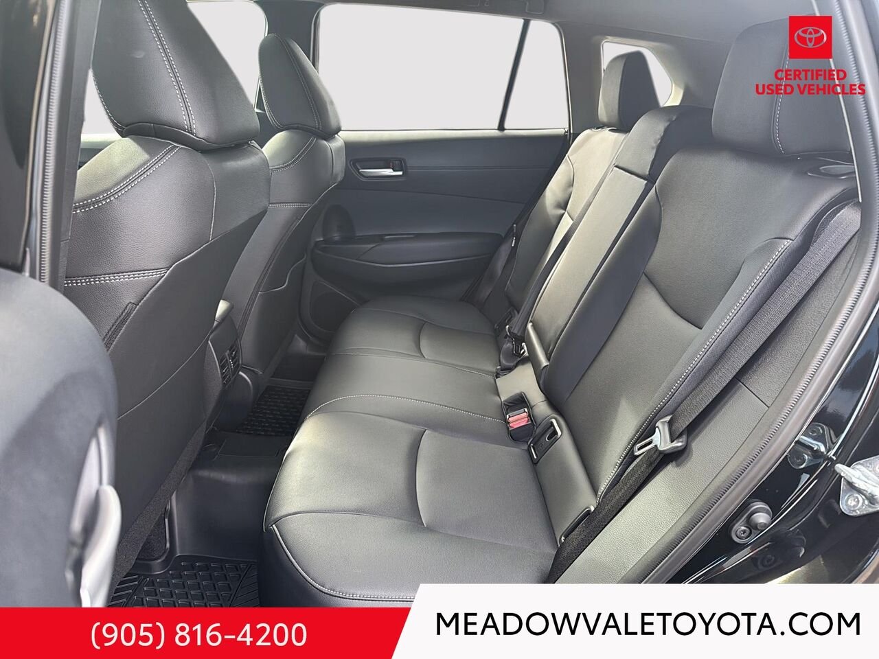 2026 Toyota Corolla Cross Top of the line Corolla Cross. Low Km's and comes with dash camera and cargo liner Black Mississauga - photo #20