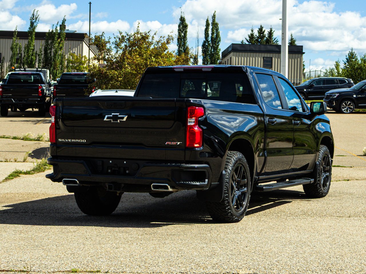 2024 Chevrolet Silverado 1500 4WD Crew Cab 147 RST Black Sherwood Park - photo #13
