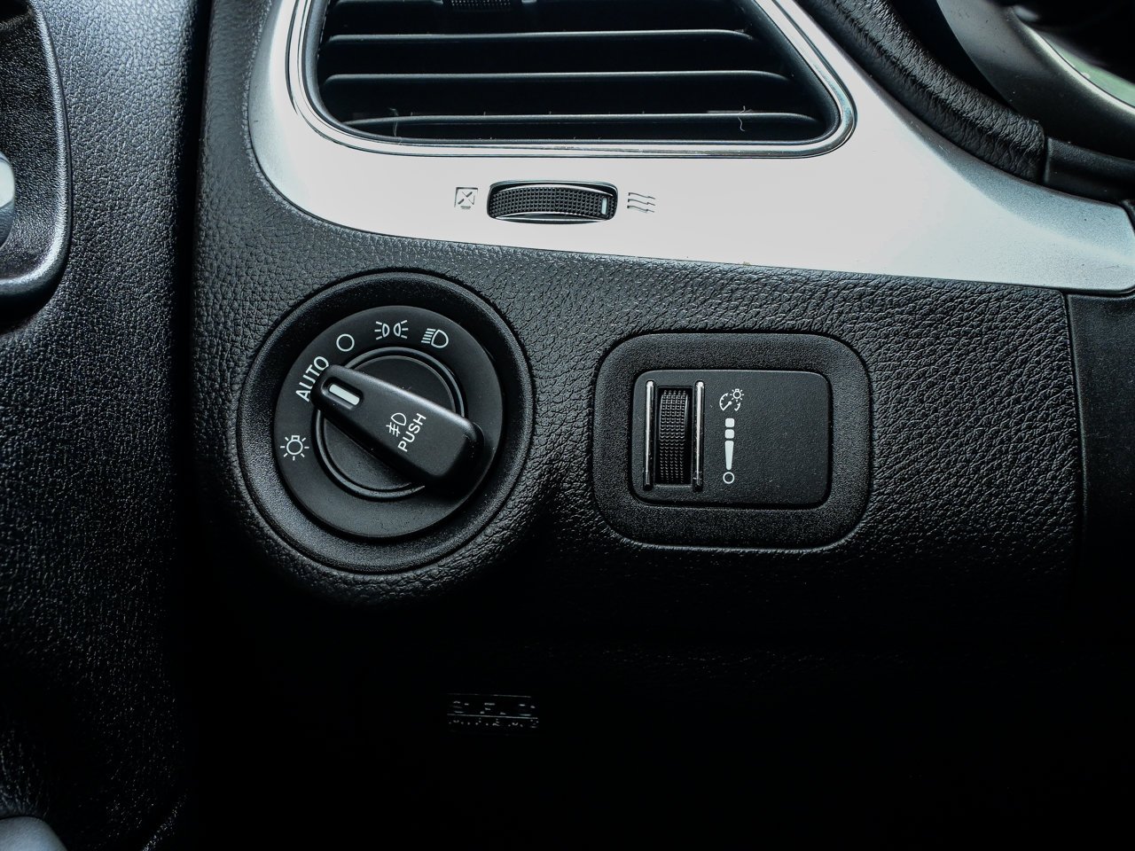2017 Dodge Journey AWD 4dr SXT Black Sherwood Park - photo #18