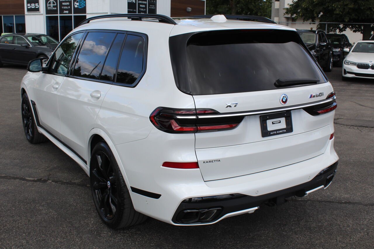 2023 BMW X7 VIN: 5UX33EM04P9P94906 White Sainte-Rose - photo #2