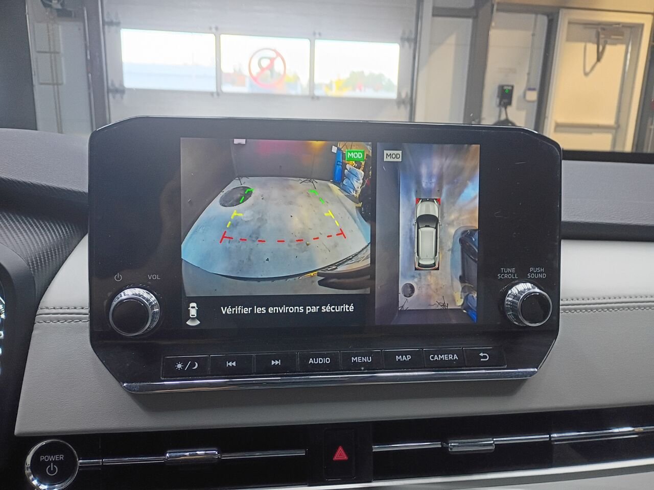 2023 Mitsubishi Outlander Plug-In Hybrid Black Blainville - photo #31