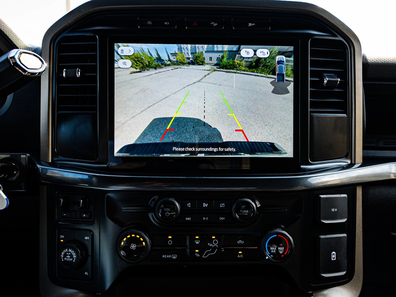 2024 Ford F-150 STX 4WD SuperCrew 5.5' Box White Sherwood Park - photo #22