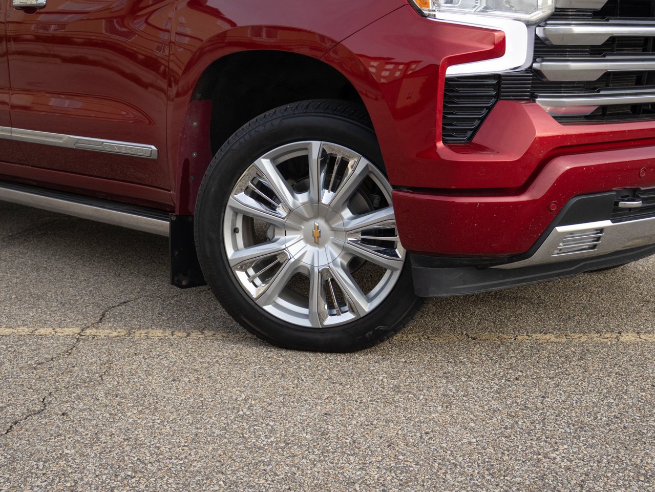 2025 Chevrolet Silverado 1500 4WD Crew Cab 147 High Country Red Sherwood Park - photo #5