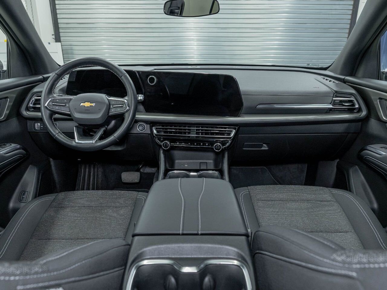 Chevrolet Traverse LT AWD *TOIT* SIÈGES CHAUFF REG ADAPT CARPLAY WIFI 2026 Gris Saint-Jérôme - photo #13