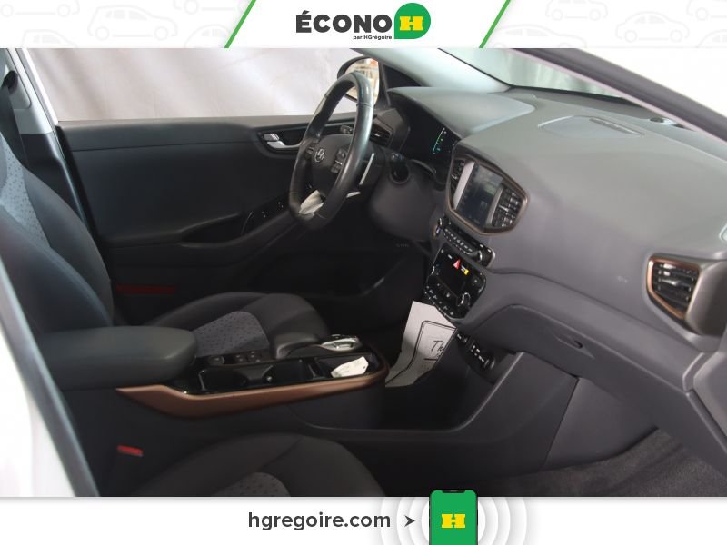 2017 Hyundai IONIQ White Saint-Eustache - photo #23