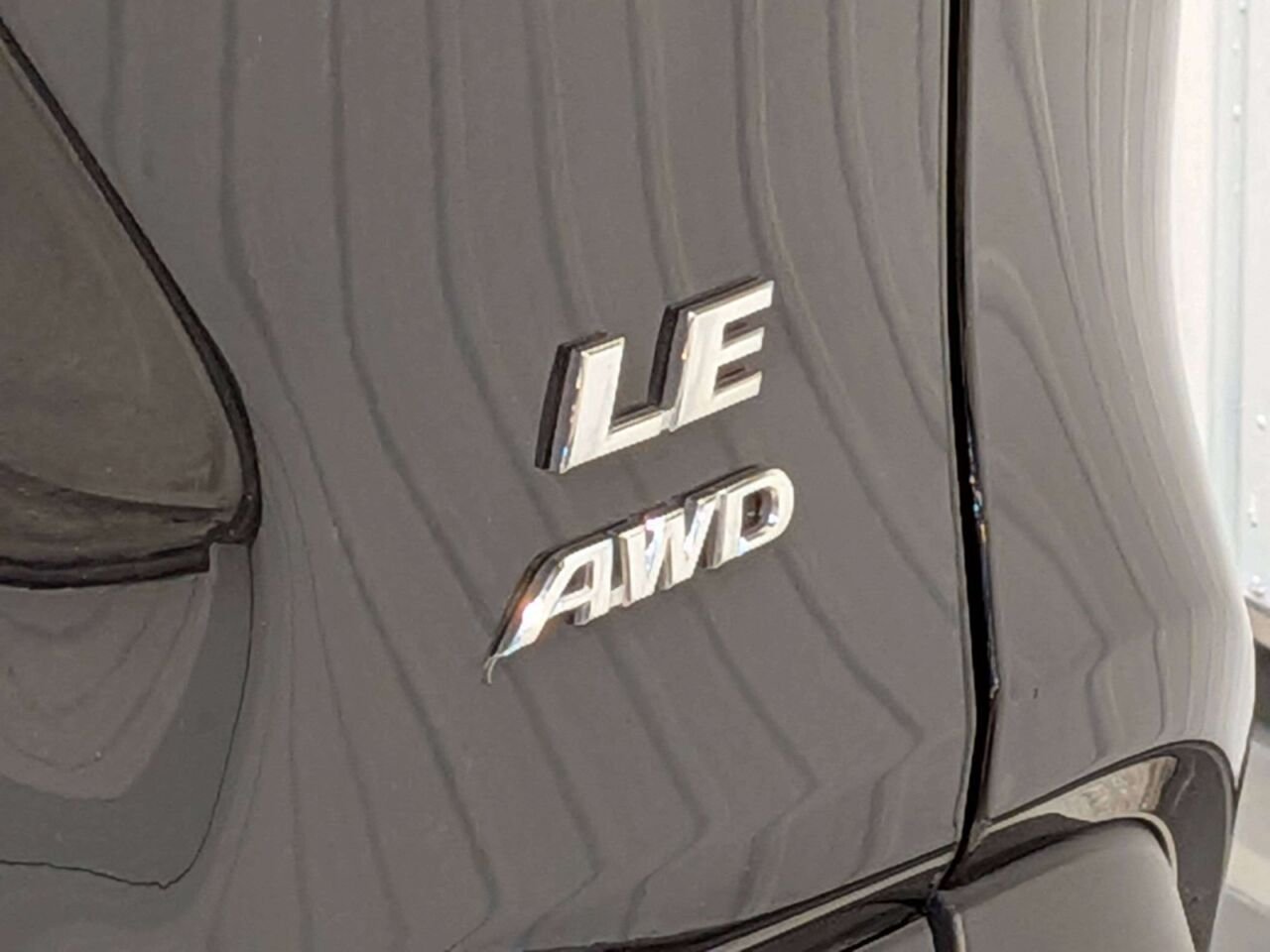 Toyota RAV4 LE AWD 2024 Noir Val-David - photo #33