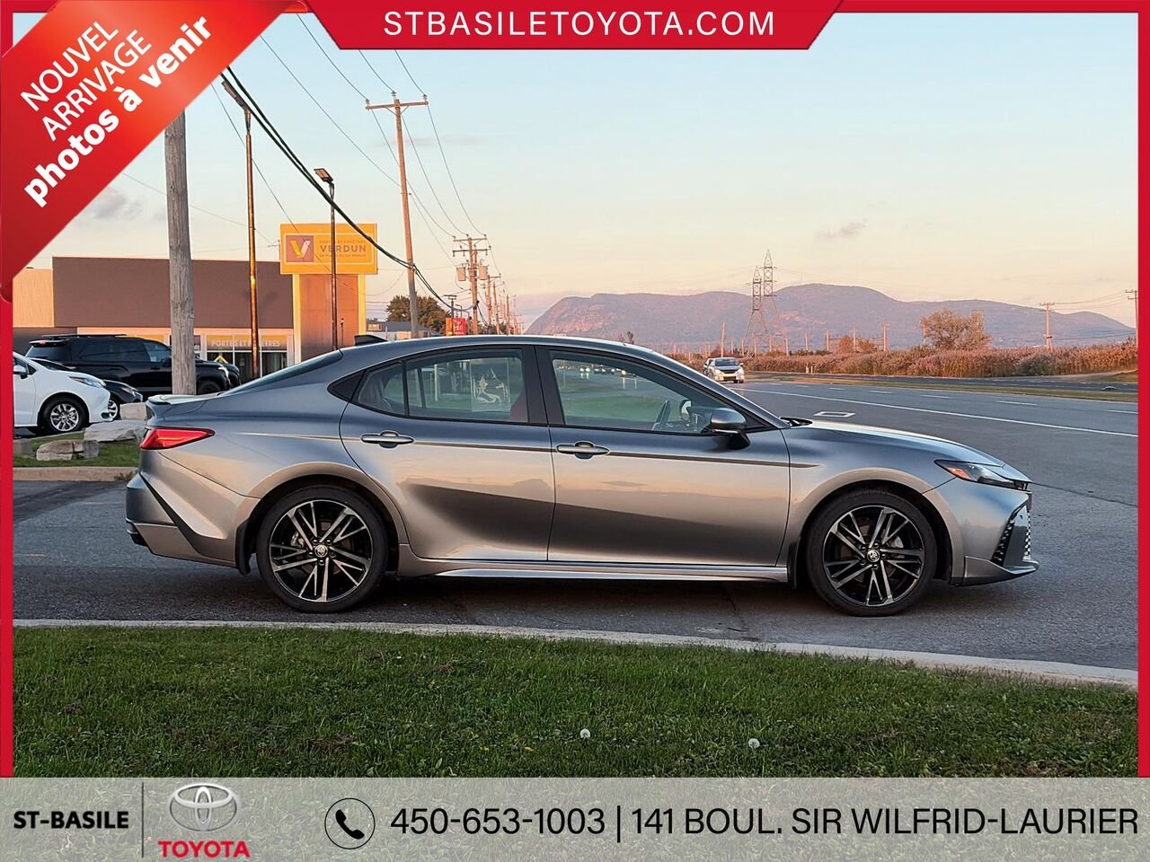 TOYOTA Camry Hybride 2025 Gris Saint-Basile-le-Grand - photo #3