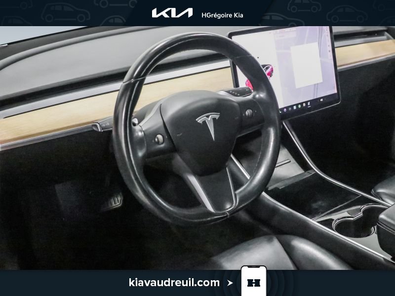 Tesla Model 3 2018 Rouge Saint-Eustache - photo #9