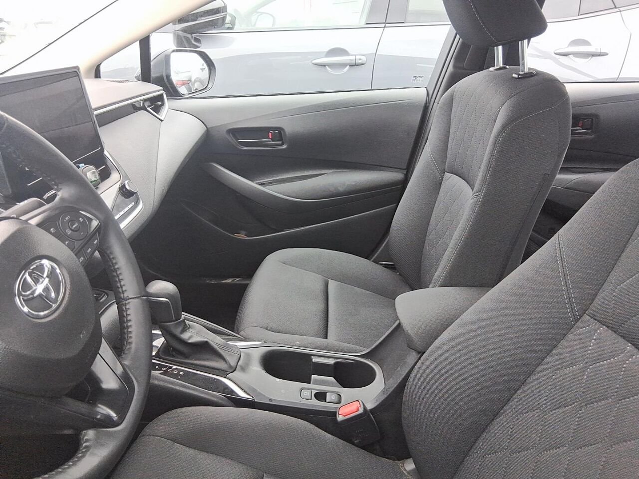 2026 Toyota Corolla LE Blue Québec - photo #2
