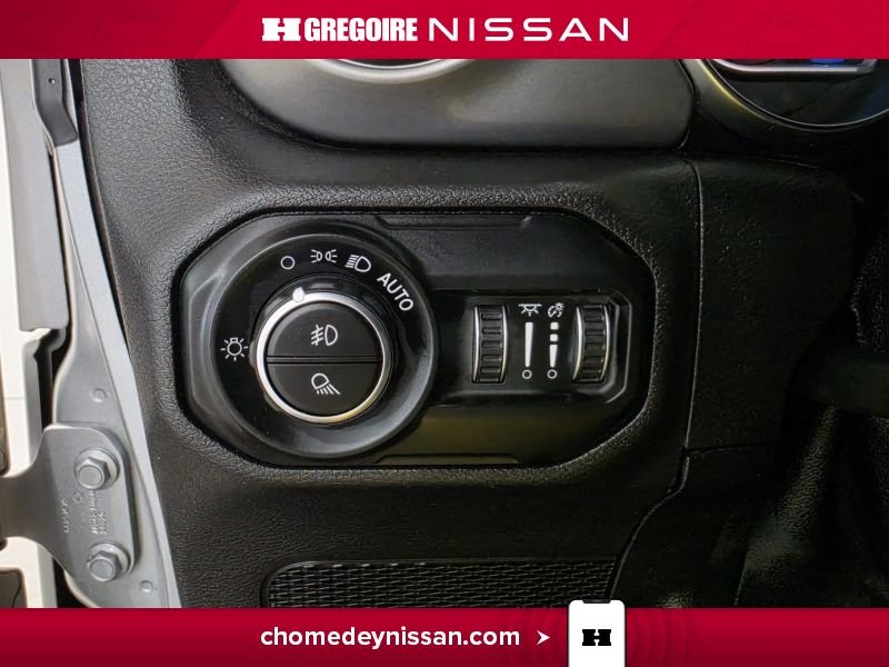 2021 Jeep Gladiator White Laval - photo #14