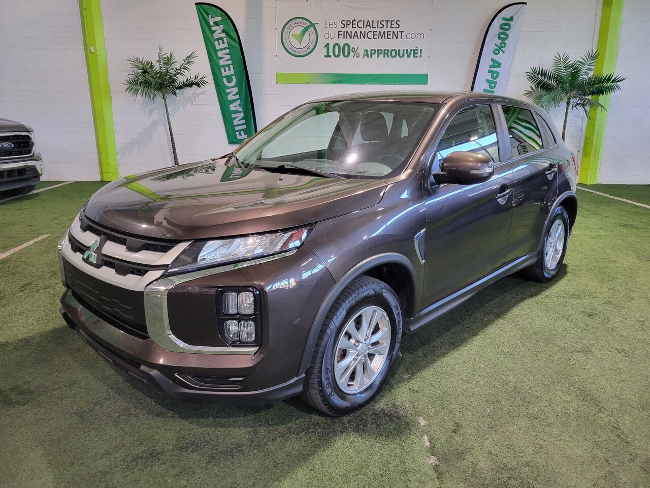 2020 Mitsubishi RVR Brown  - photo #1