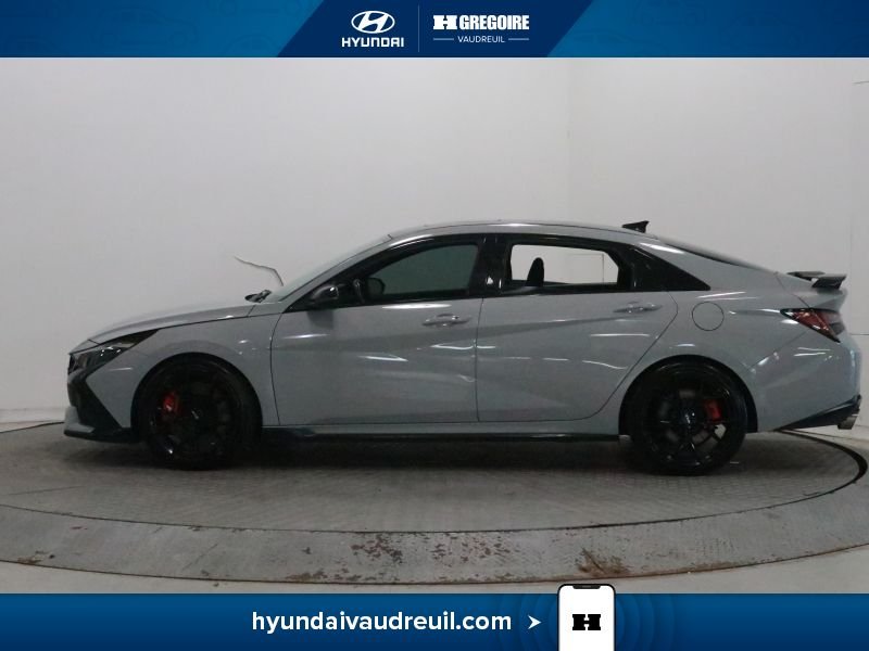Hyundai Elantra YP225 | Manual 2023 Gris Laval - photo #5