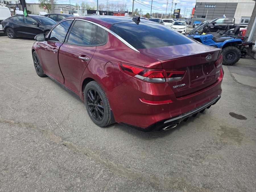 2019 Kia Optima 2019 Red