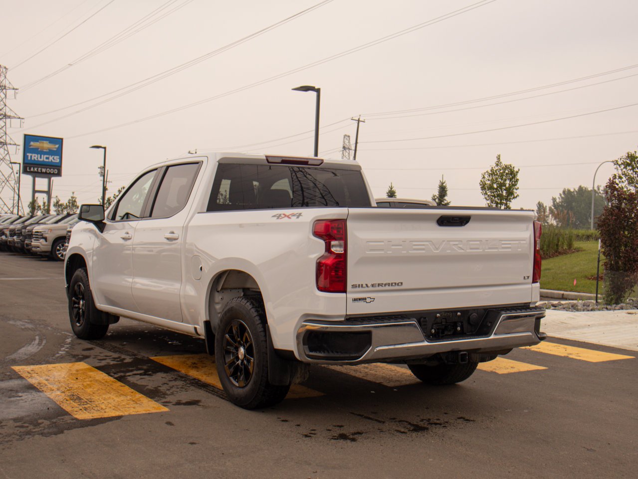 2025 Chevrolet Silverado 1500 4WD Crew Cab 147 LT White Sherwood Park - photo #7