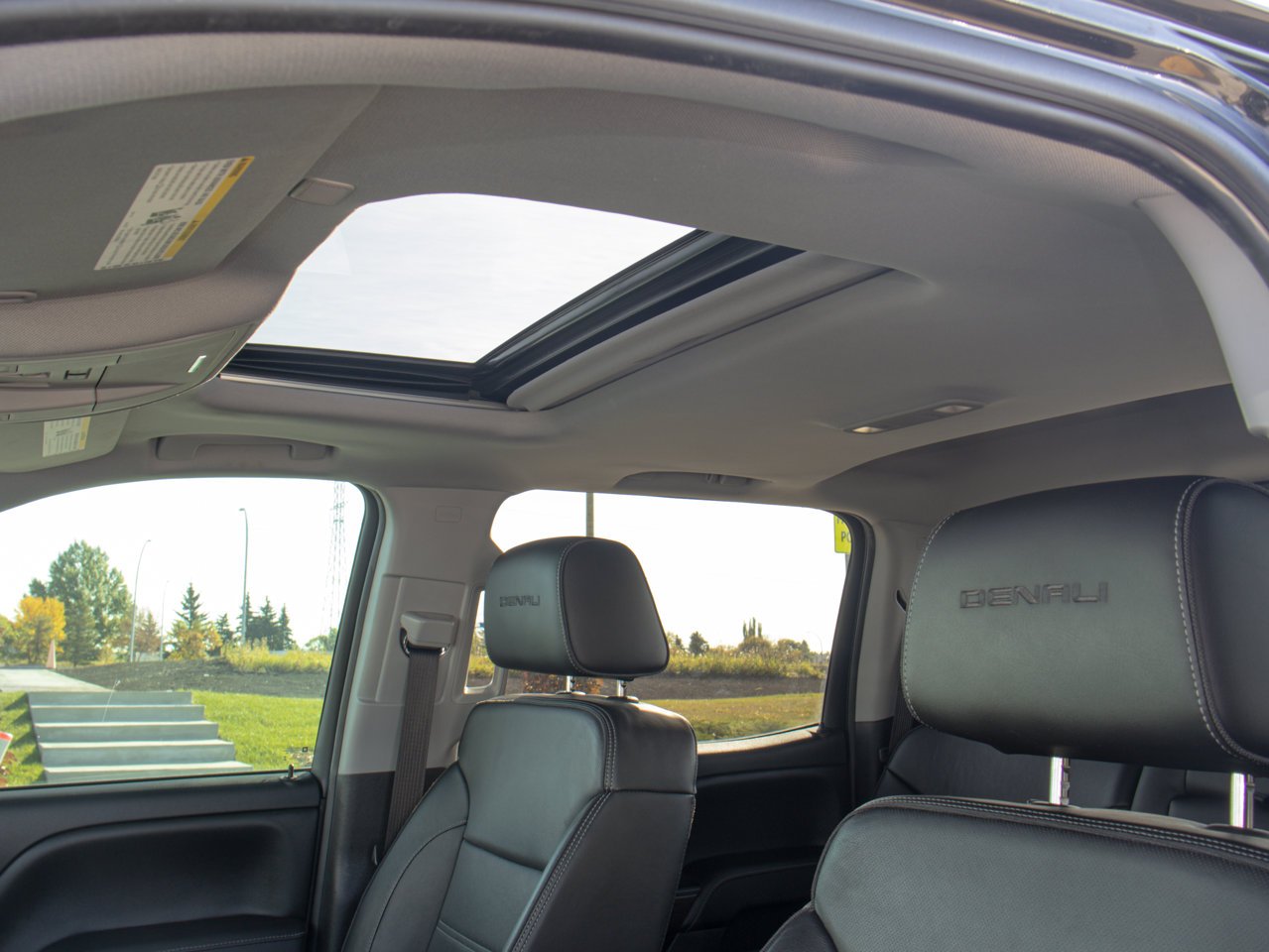 2018 GMC Sierra 1500 4WD Crew Cab 143.5 Denali Black Sherwood Park - photo #18