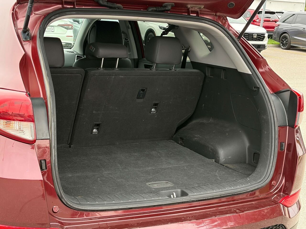 2017 Hyundai TUCSON SE Red Gatineau - photo #17