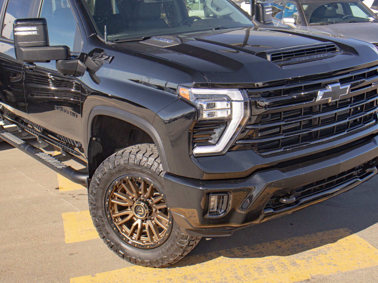 2024 Chevrolet Silverado 2500HD 4WD Crew Cab 159 LT Black Sherwood Park - photo #15