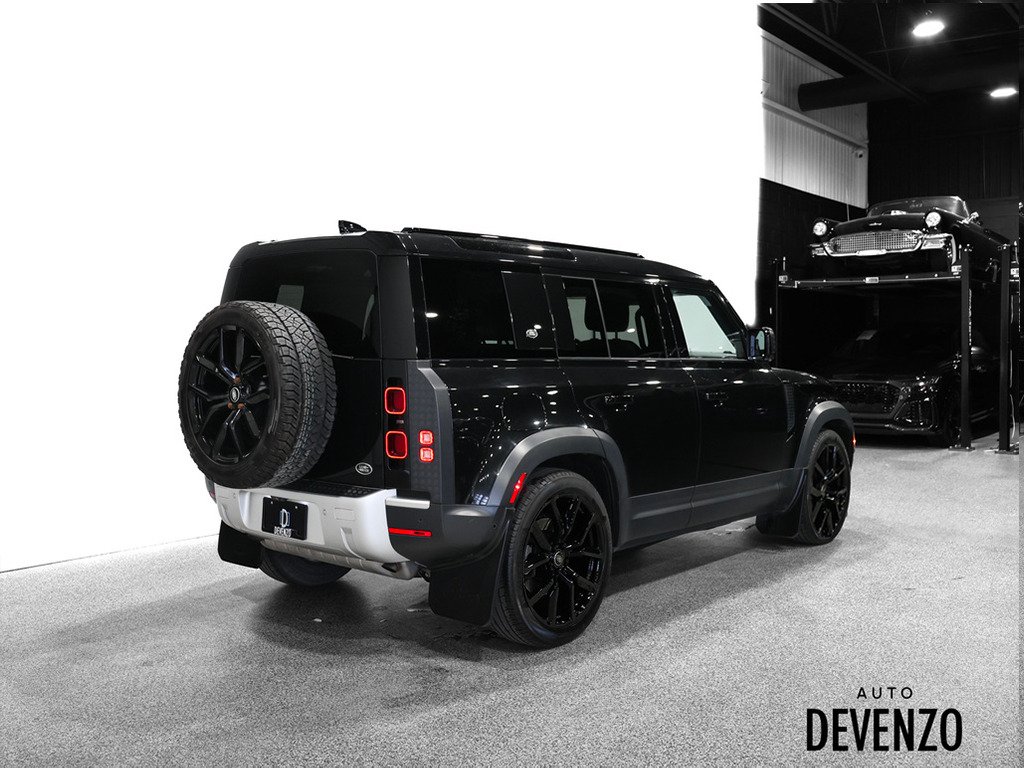 2020 Land Rover Defender Black Saint-Eustache - photo #4