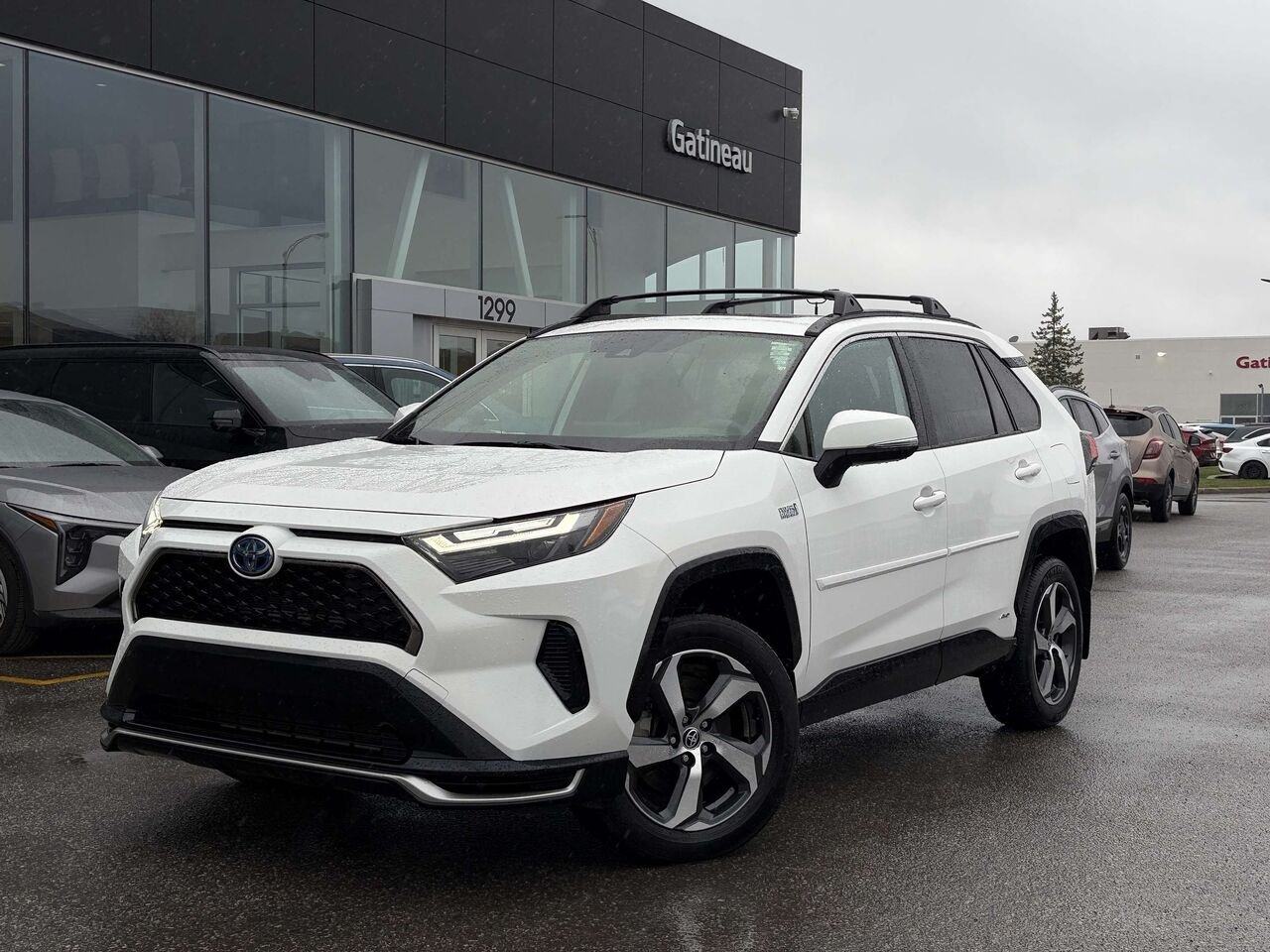 2024 Toyota RAV4 Prime White Gatineau - photo #0