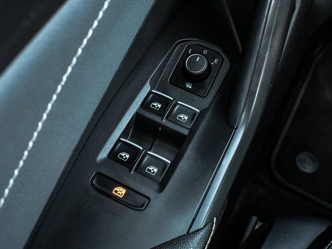2025 Volkswagen Jetta Comfortline Auto Black Sherwood Park - photo #18