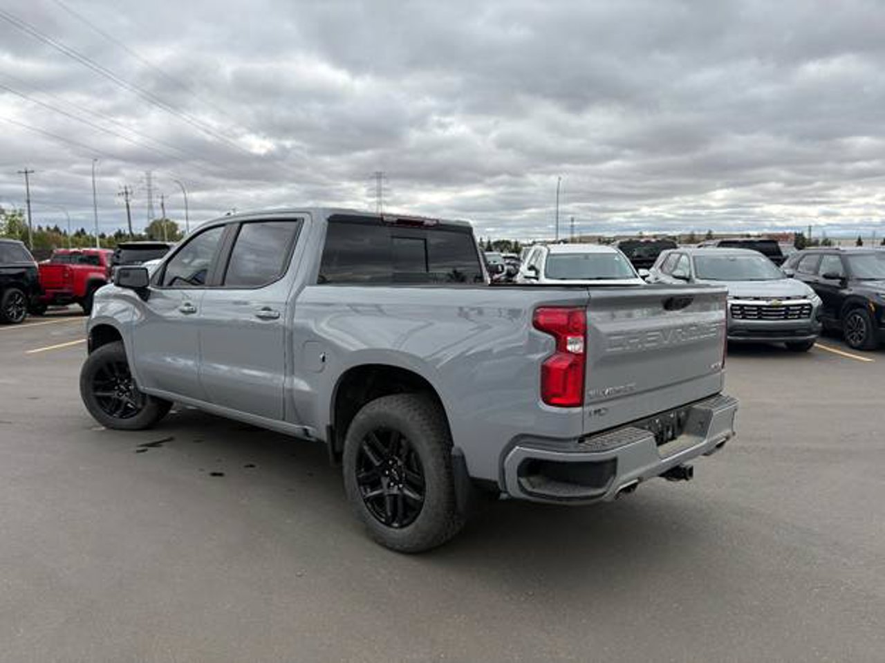 2025 Chevrolet Silverado 1500 4WD Crew Cab 147 RST Grey Sherwood Park - photo #2
