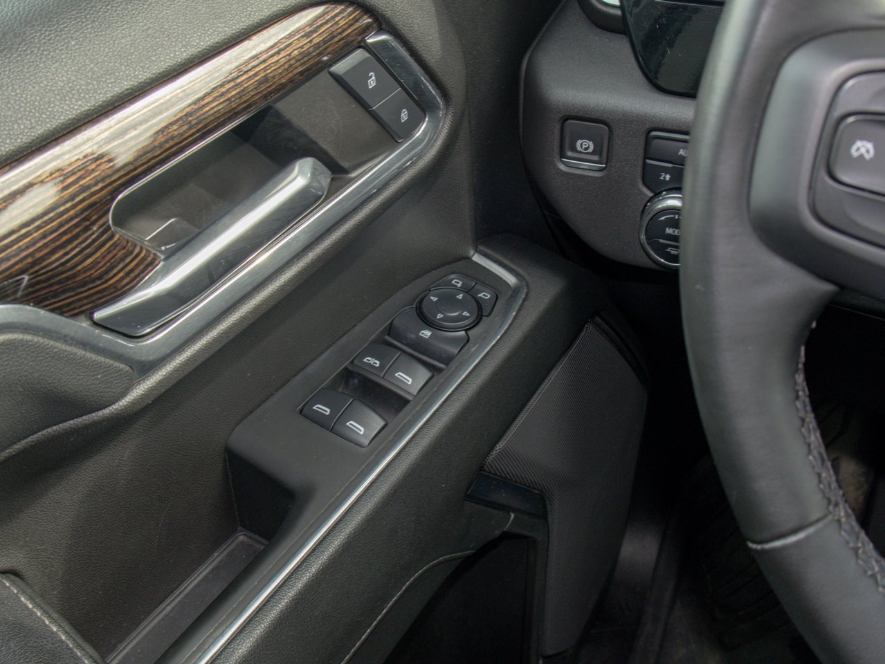 2024 GMC Sierra 1500 4WD Crew Cab 147 Elevation Black Sherwood Park - photo #20