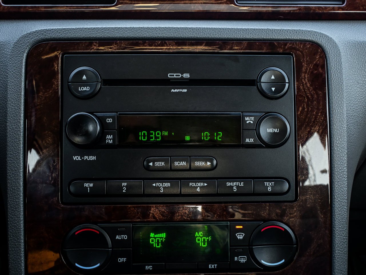 2006 Ford Five Hundred 4dr Sdn SEL AWD Grey Sherwood Park - photo #25