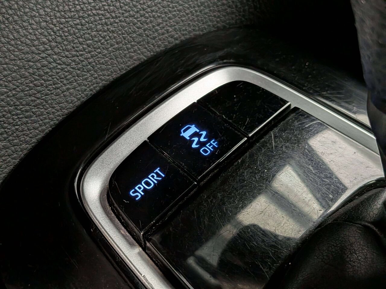 Toyota Corolla à hayon Manual 2019 Blanc Val-David - photo #25
