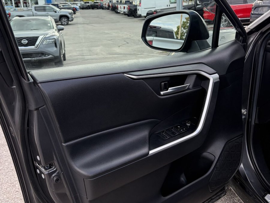 2022 TOYOTA RAV4 XLE PREMIUN XLE TI Grey