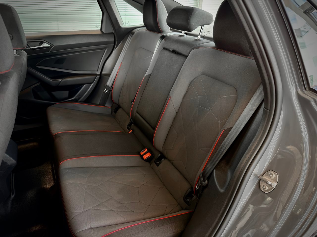 Volkswagen Jetta GLI 2024 Gris Notre-Dame-des-Prairies - photo #16